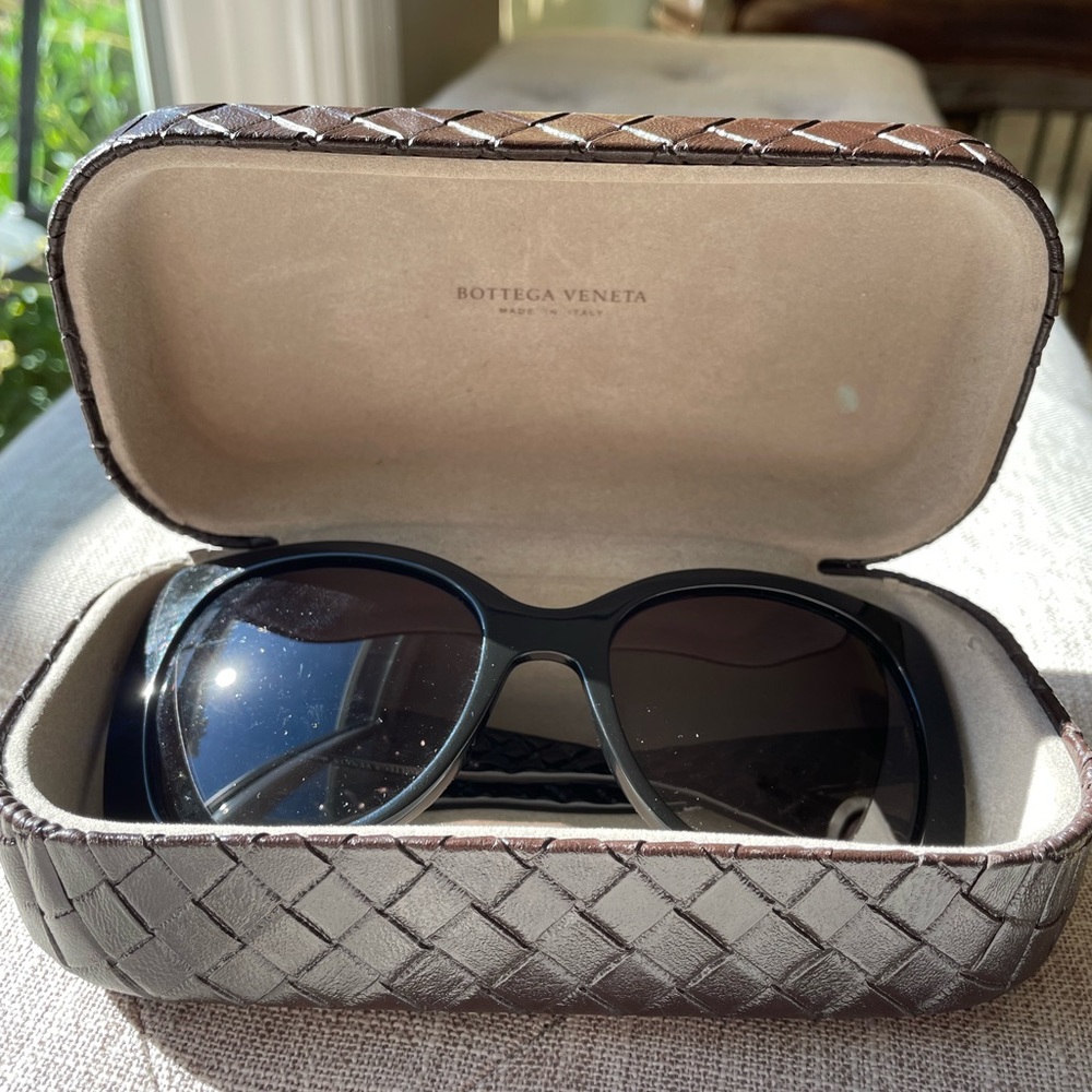 Bottega Veneta Sunglasses
